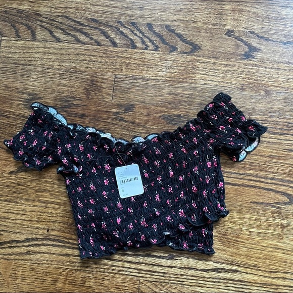 Free People Tops - NWT Free People Smock Crop Top